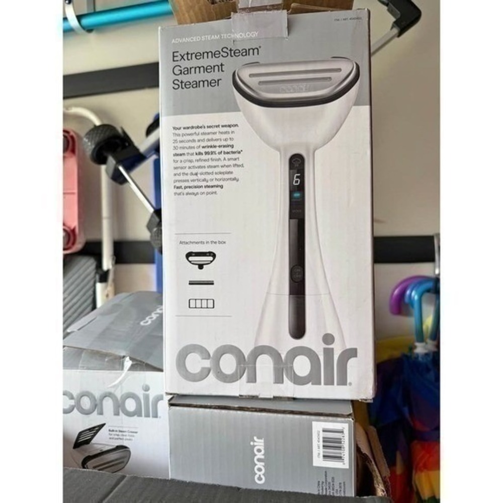 Conair ExtremeSteam Garment Steamer Advanced Steam Technology NEW Open Box
